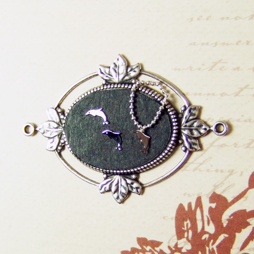 J 1415 Silver Dolphin Necklace & Earrings Jewelry set 1" scale